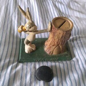 1940's Bug's Bunny piggy bank